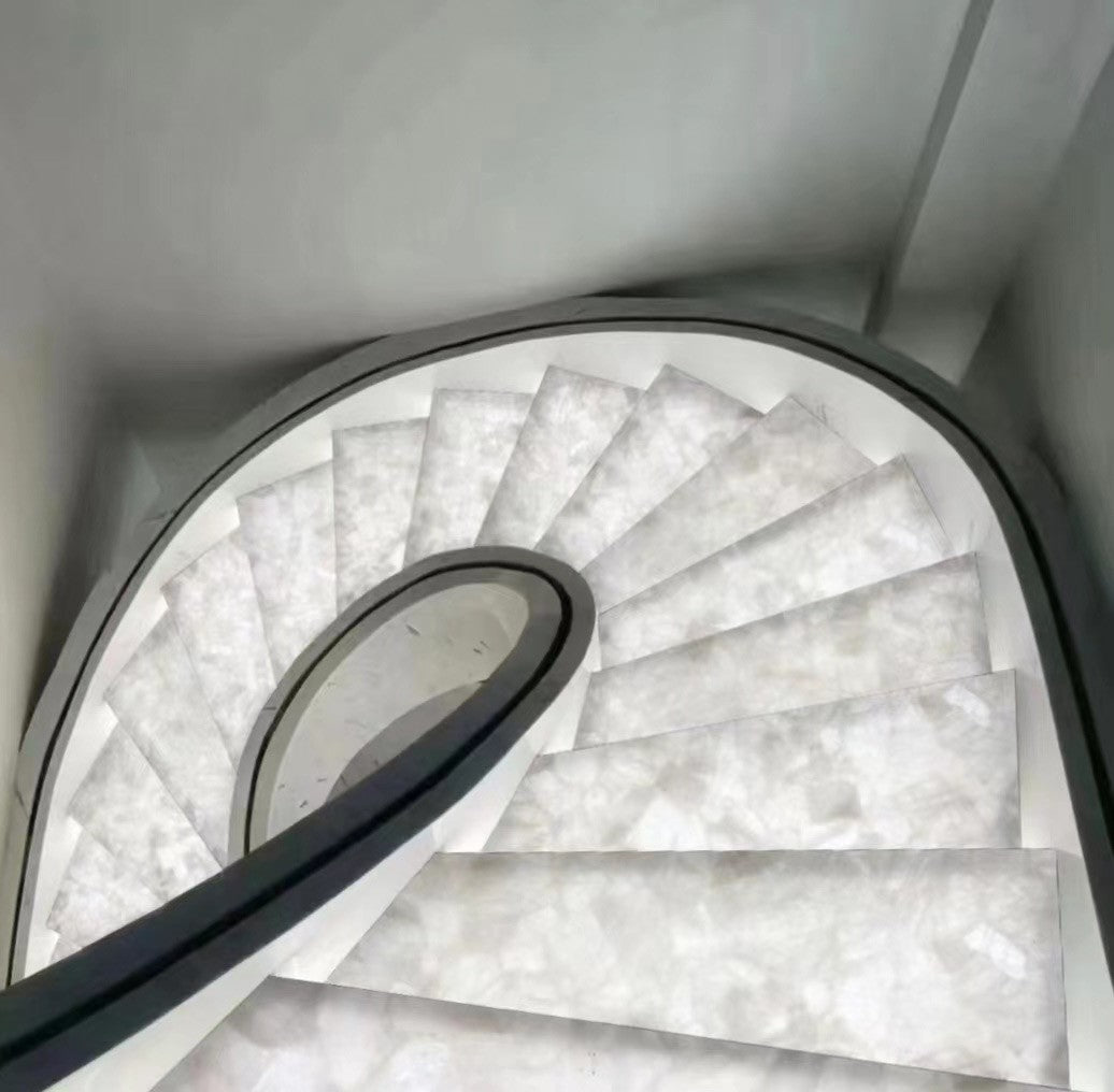 ESCALIER EN PIERRE NATURELLE